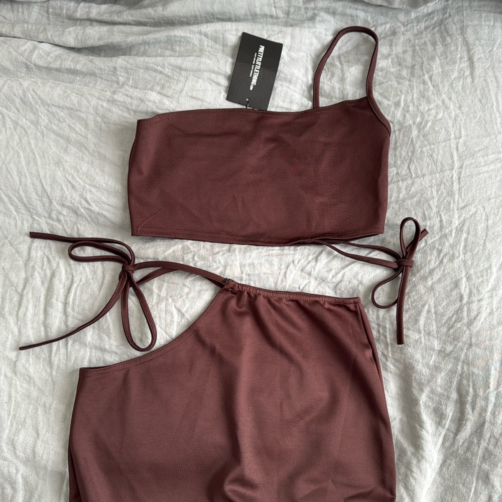 Pretty Little Thing two piece set